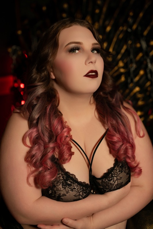 Lillian Kast Boudoir’s real client wardrobe—550+ pieces, size-inclusive XS–5X.